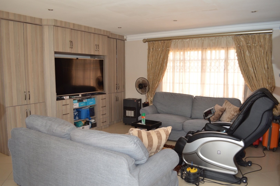 4 Bedroom Property for Sale in Flamwood North West